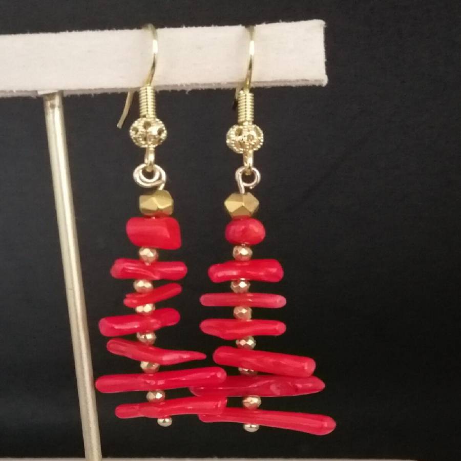 Tassel Earrings Boho - 女性用不規則な枝状の赤珊瑚ロングタッセルダングルイヤリング、ゴールドフックドロップイヤリング、ヴィンテージボヘミアンナチュラルストーンハンドメイド