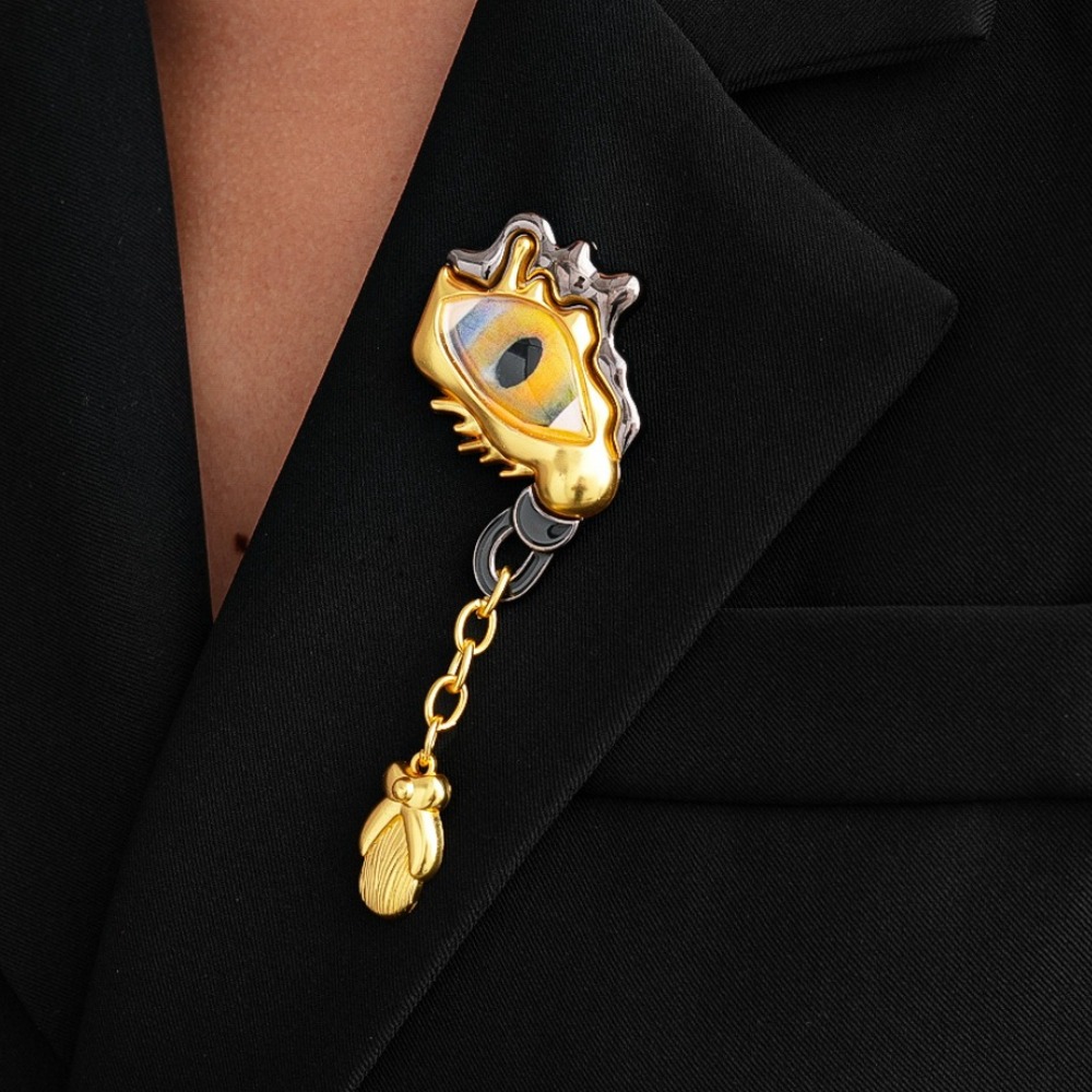 Women'S Accessories For Suit - ハイエンドメタルアイティアドロップタッセルブローチピン女性用ファッションユニークなバッジコートスーツの襟ジュエリーアクセサリー