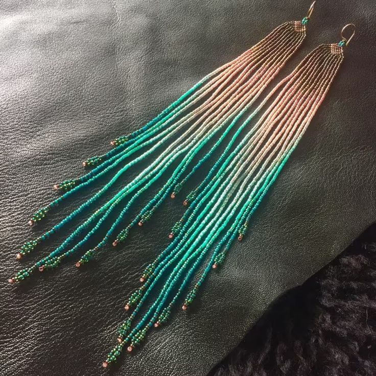 Tassel Earrings Boho - ライスビーズイヤリンググラデーションカラータッセルボヘミア合金女性の創造性手織りファッションシンプルなビーズイヤリング