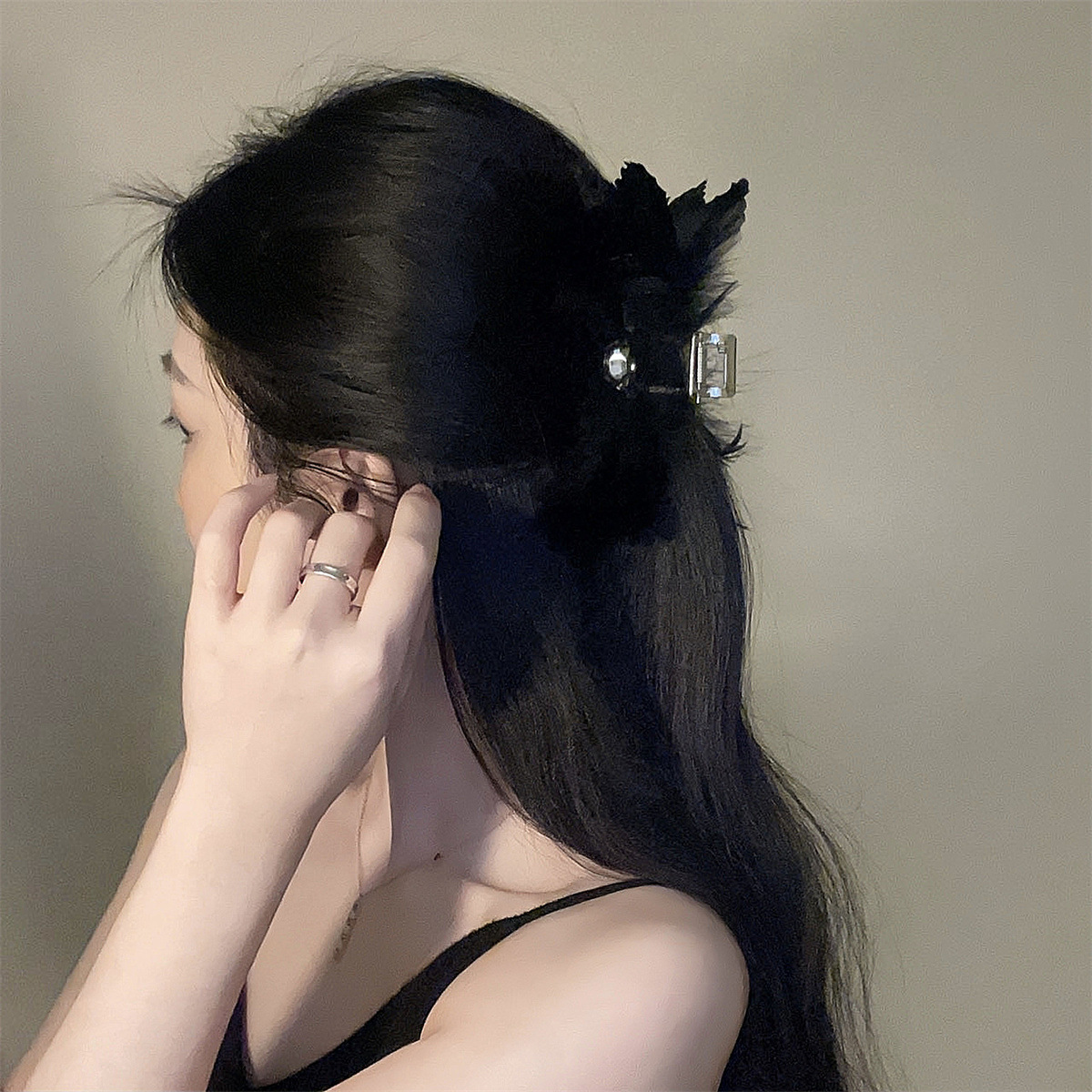 女性のヘアクロークリップ韓国フェザー Y2K ヘアアクセサリ - Accessories Brand For Women のレビューと価格