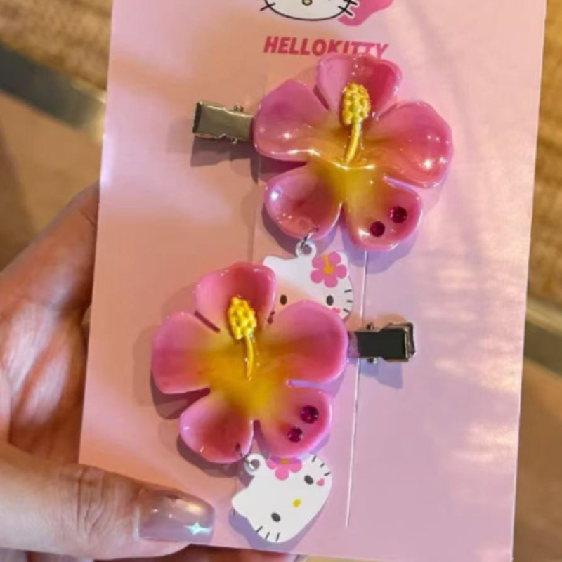 かわいいサンリオハローキティフラワーヘアクリップセットピンク - Women Accessories Kit のレビューと価格