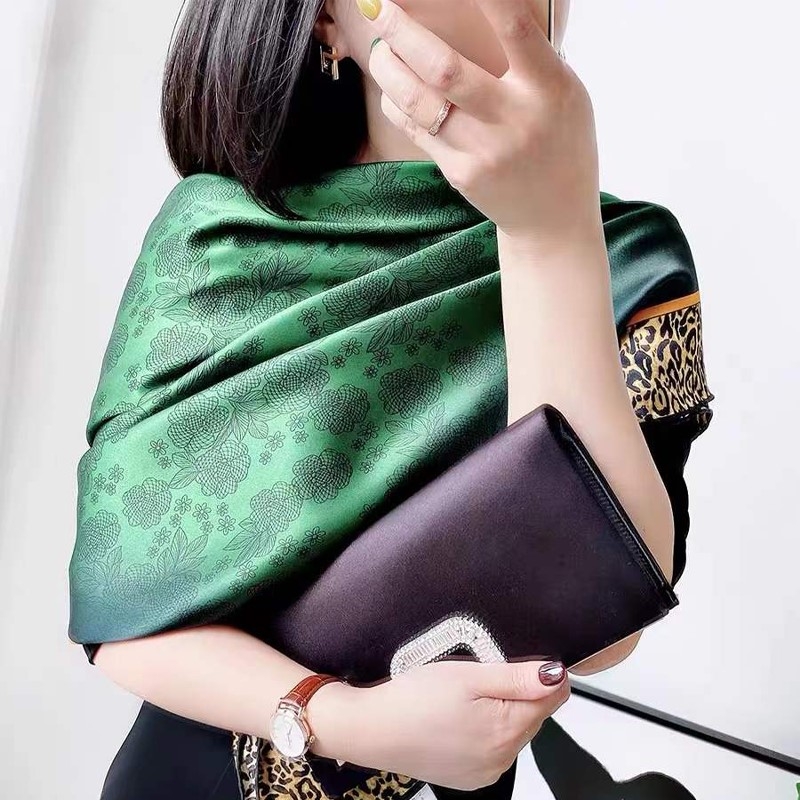 [BYSIFA] 新エメラルドグリーンのシルクスカーフ女性ブ - Accessories Brand For Women のレビューと価格