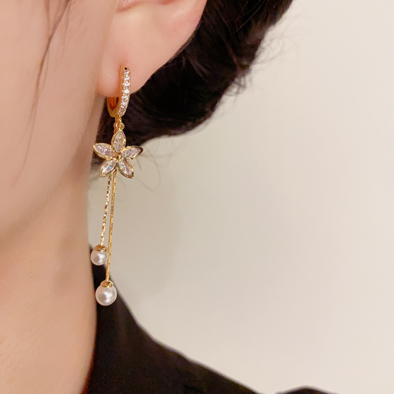 高級ジルコンフラワーパールタッセルイヤリング エレガントで可 - Tassel Earrings Boho のレビューと価格