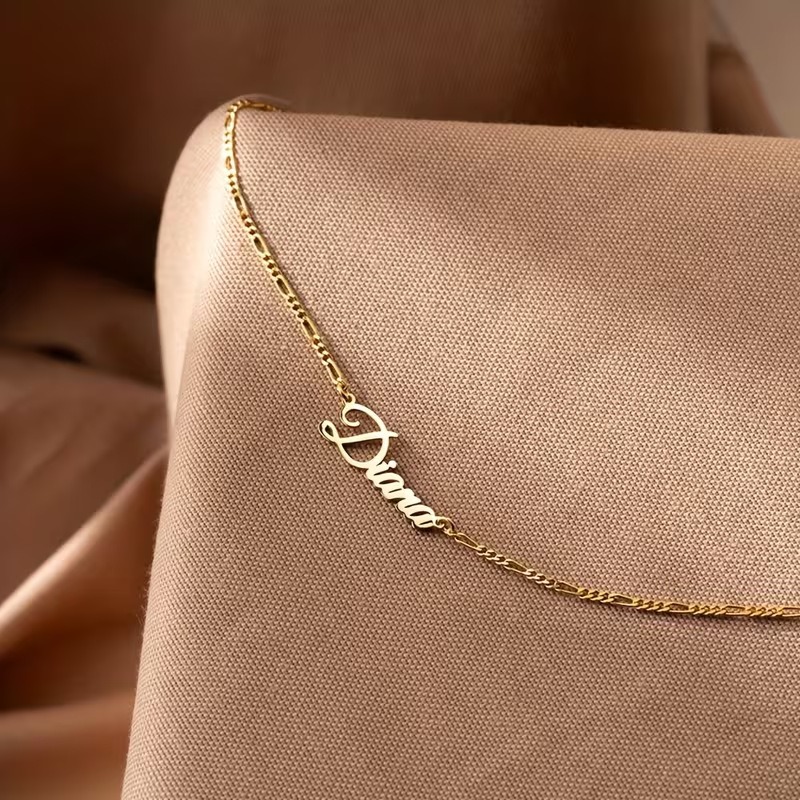 カスタマイズされたフィガロチェーンネックレス、名前入りパーソ - Women Accessories Gift Box のレビューと価格