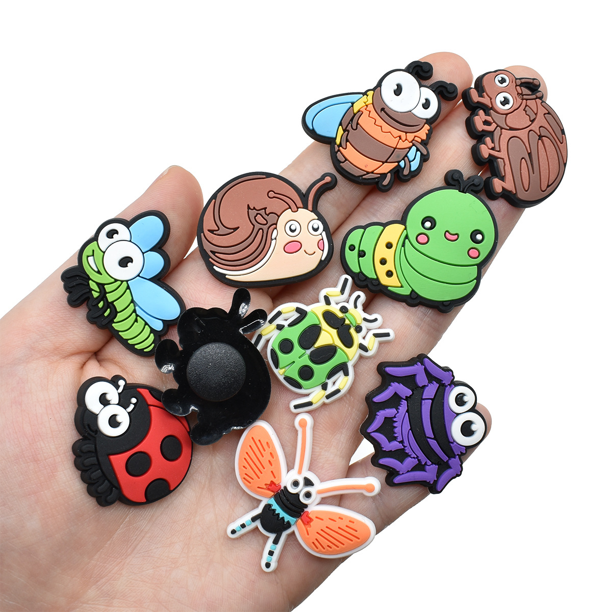 かわいい昆虫靴チャームクロックスピンアクセサリーチャーム装飾 - Women'S Accessories For Crocs のレビューと価格