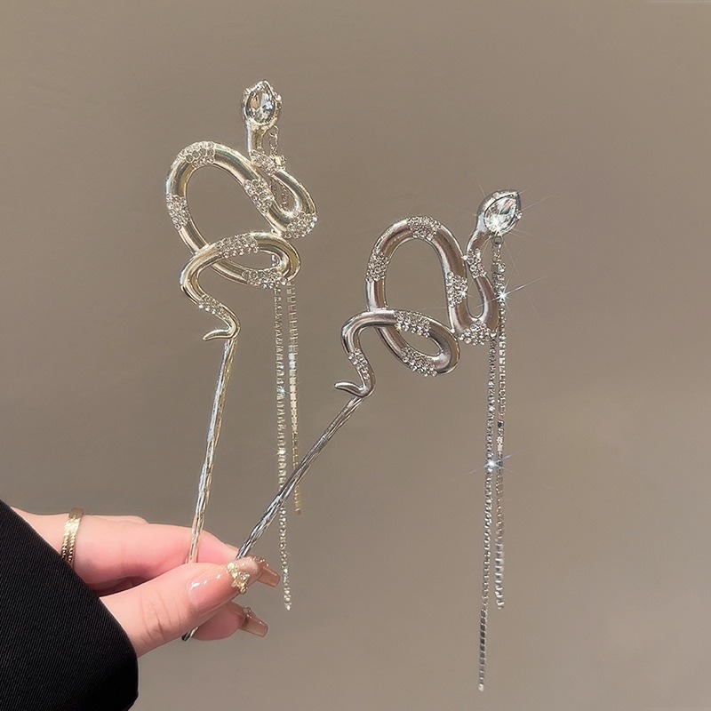 1個入り スネークヘアスティック トーンサーペントデザイン  - Women Accessories Chain のレビューと価格