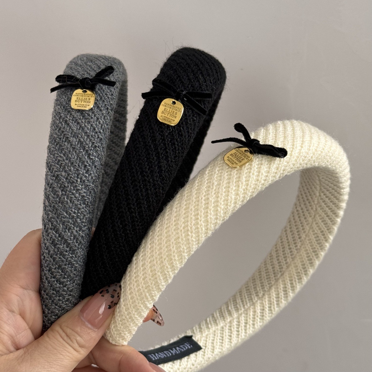 真新しい優しい茶色の生地のヘッドバンド弓高頭蓋トップヘアピン - Accessories Brand For Women のレビューと価格
